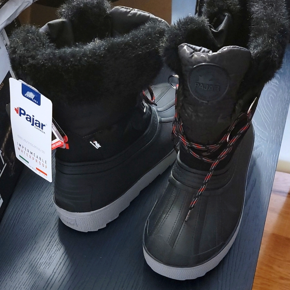 Pajar snow boots